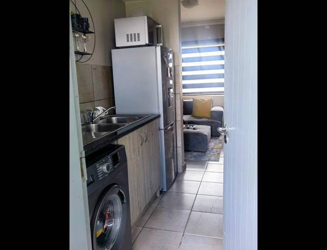 2 BEDROOM APARTMENT FOR SALE IN FLEURHOF